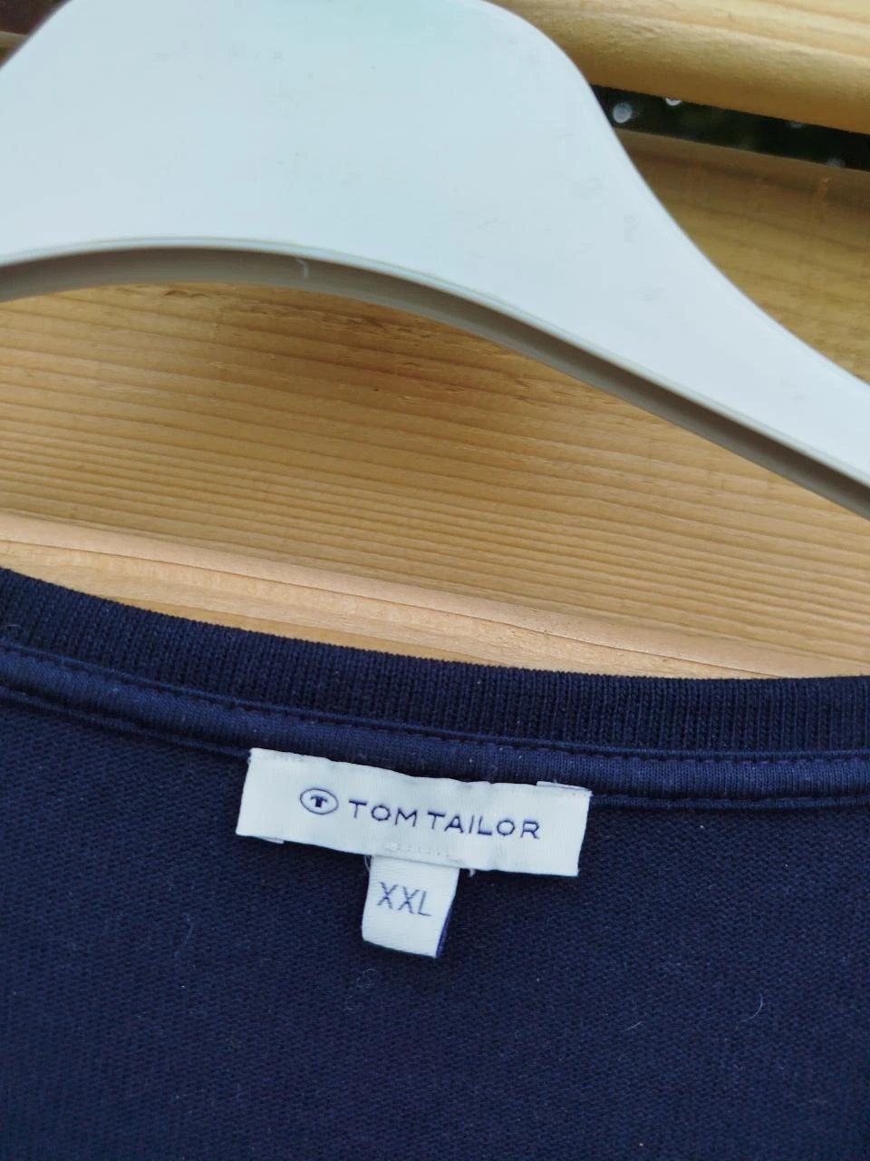 V pull azul marinho – photo 4